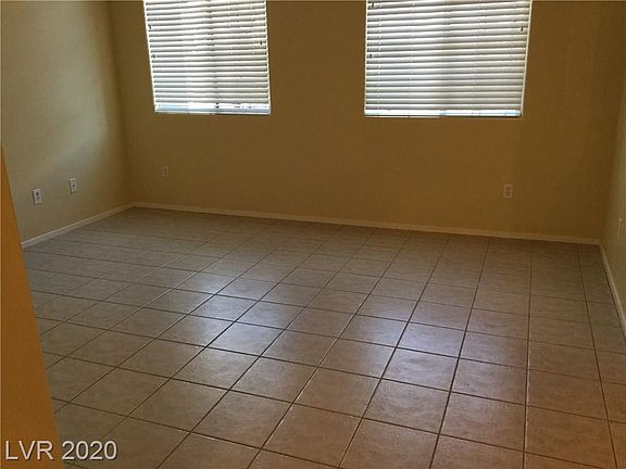 5th image of 10628 Mountain Stream Ct