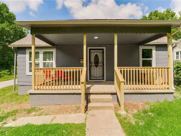 4032 Kensington Ave, Kansas City, MO 64130