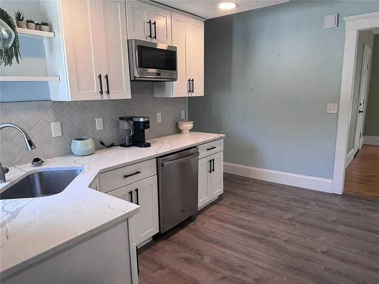 35 Elm St #B — Photo 7