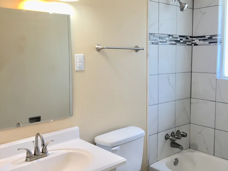Brookside Apartments — Photo 12