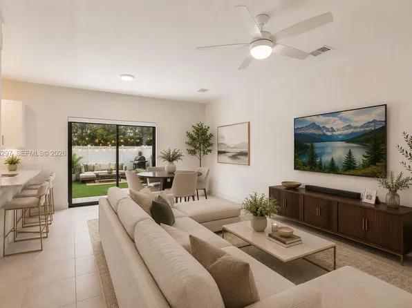 592 NW 203rd Ter, Miami Gardens, FL 33169