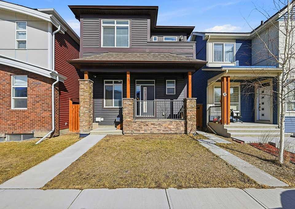 1st image of 75 S Howse Cres NE