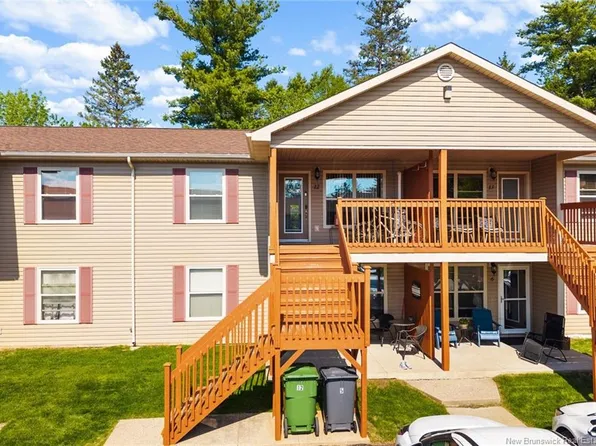 35 Trailside Ln #12, Fredericton, NB E3A 5M3