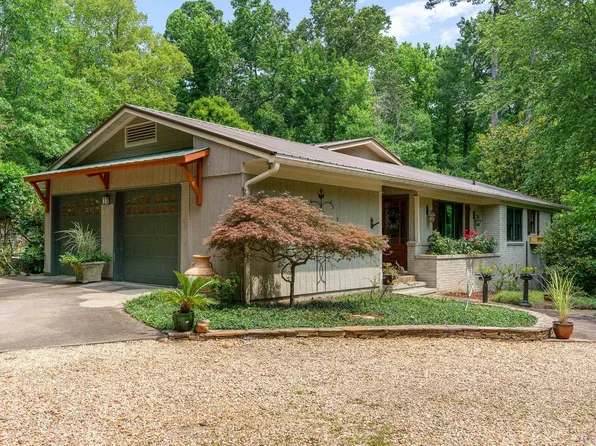 114 Meadowbrook Dr, Chapel Hill, NC 27514