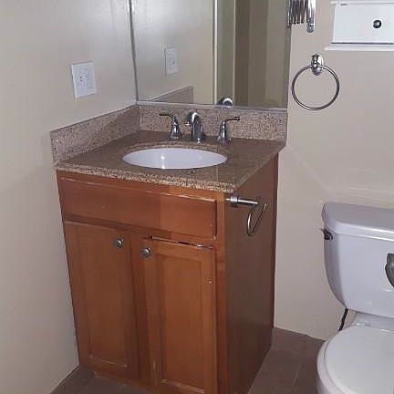 4th image of 625 W Wrightwood Ave #Fl5