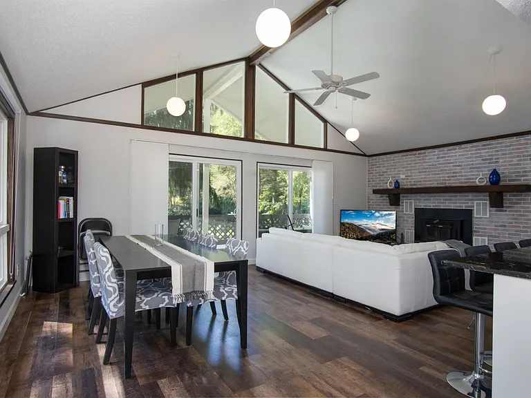 28 Bass Lake Dr — Photo 3