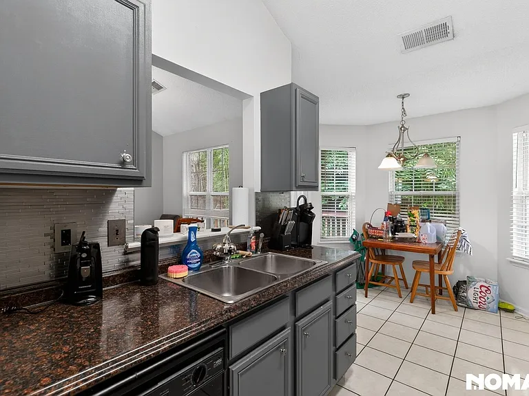 2226 Dresden Grn NW — Photo 13