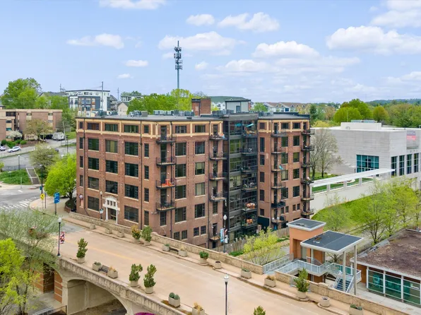 1060 Worlds Fair Park Dr Unit 401, Knoxville, TN 37916