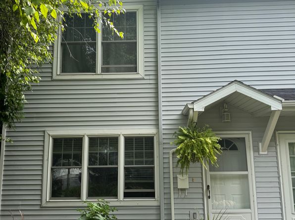 715 Lake Ave APT A