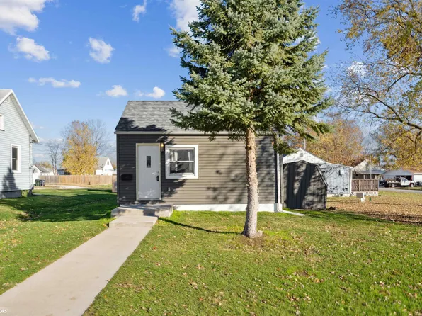 904 Emmett St, Burlington, IA 52601