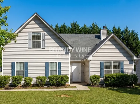 5194 Seaside Ct, Atlanta, GA 30349