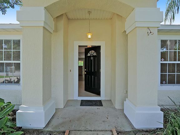 2nd image of 12948 Winthrop Cove Dr