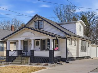 624 Palmyra St, Dixon, IL 61021