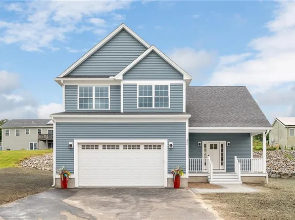 444 Louise St, Woonsocket, RI 02895
