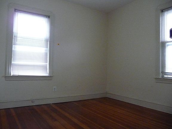 3rd image of 250 Camp St Floor 2