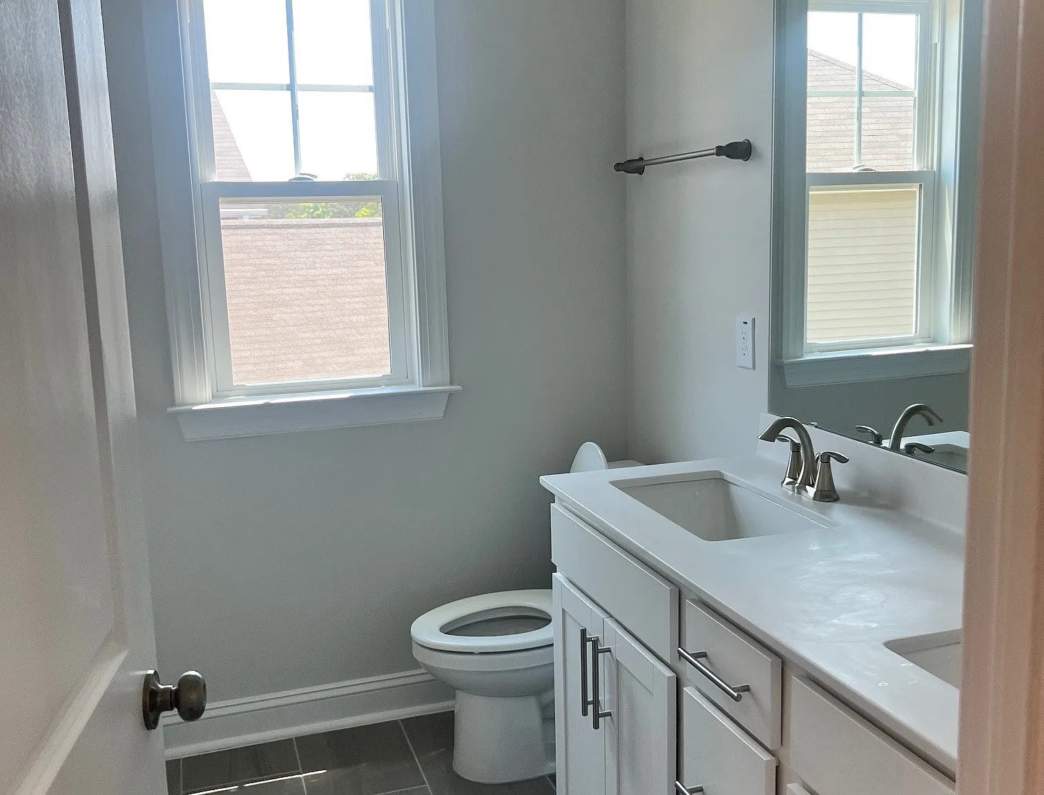 5 bed, 2619 sqft, $2,850 — Photo 4