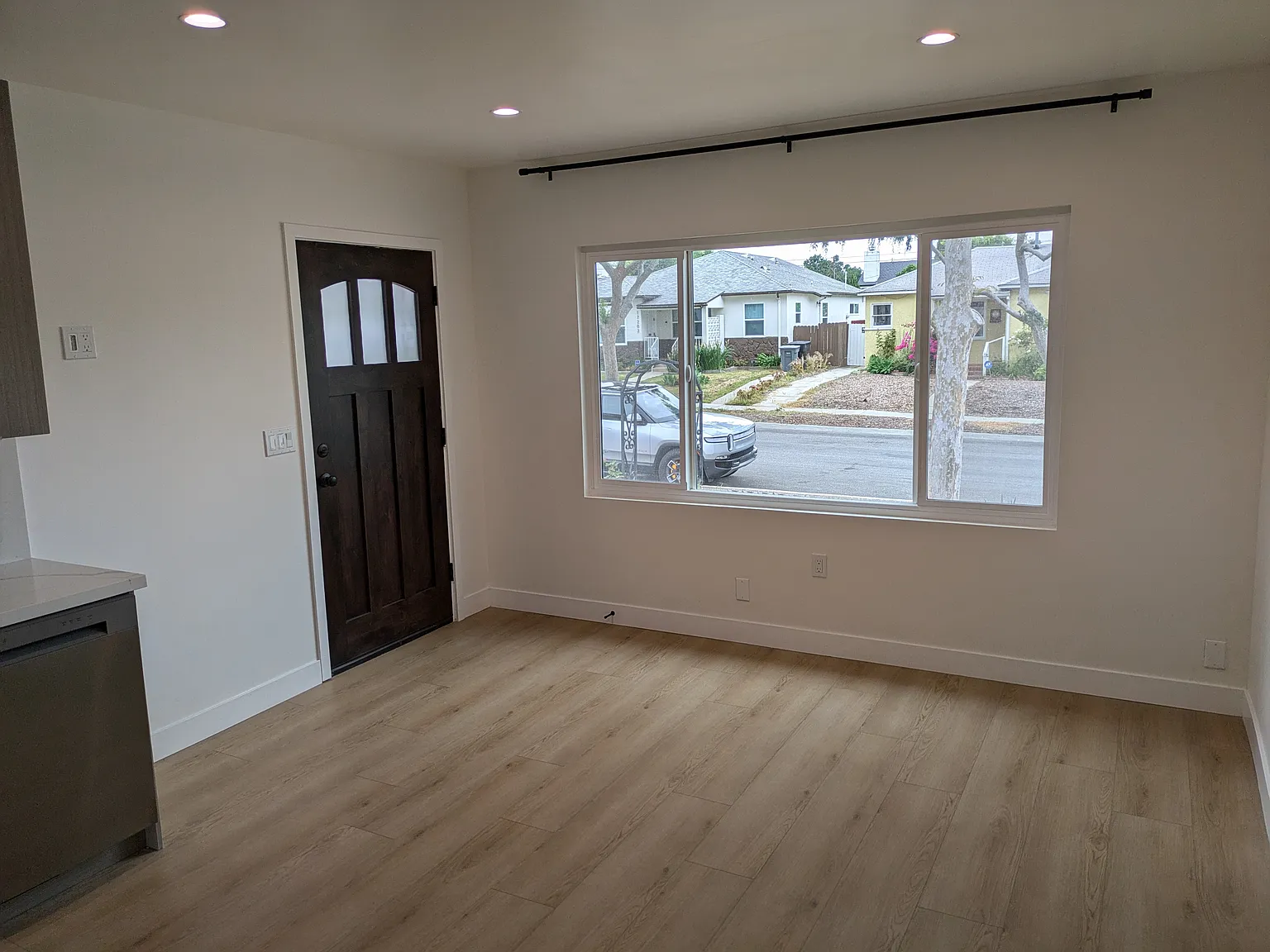 1 bed, 442 sqft, $2,000 — Photo 3