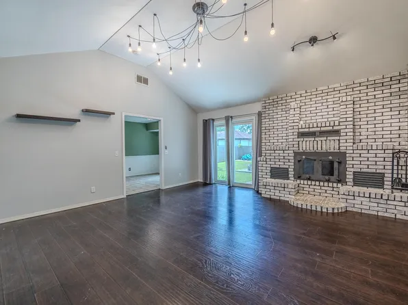 4334 W Enyart Street, Battlefield, MO 65619