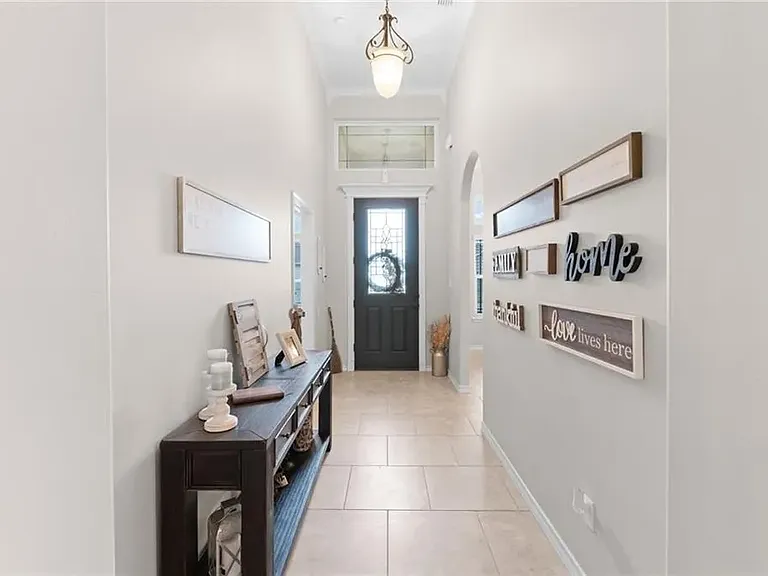 6018 Adrian Dr — Photo 12