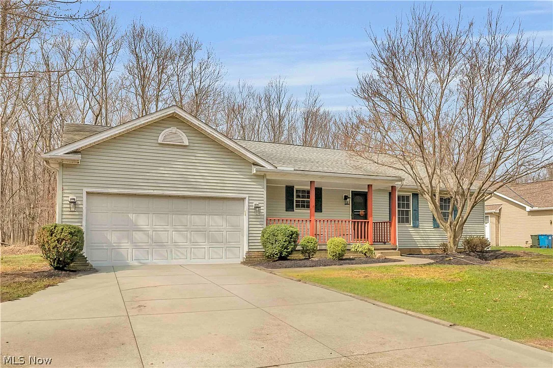 586 Abbe Rd photo 1