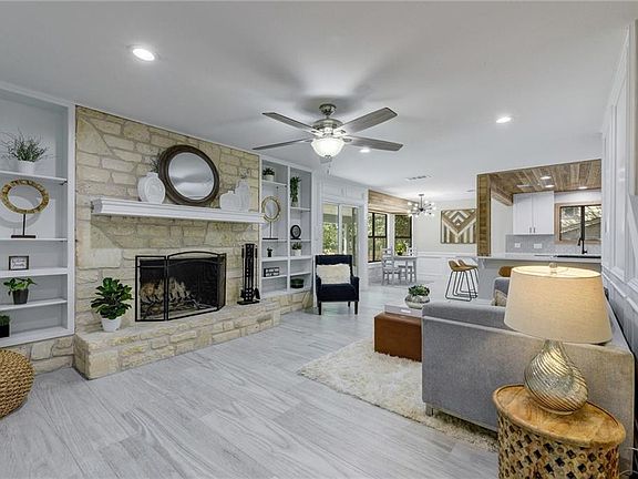 3rd image of 10510 Weller Dr