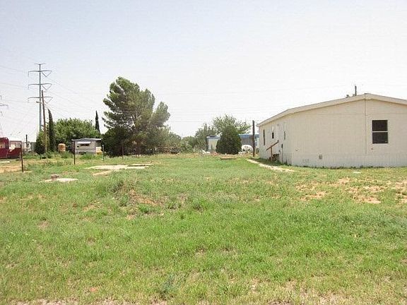 4th image of 6120 N Flamingo Ave