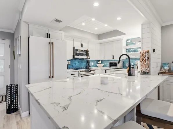 2055 Gulf Of Mexico Dr #G2-213, Longboat Key, FL 34228