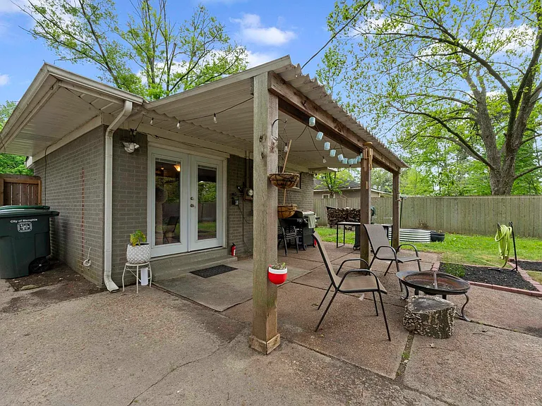 1343 Dearing Rd — Photo 19