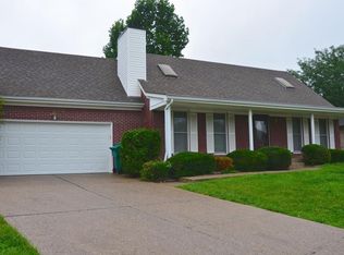 3806 Spring Willow Ct, Louisville, KY 40299