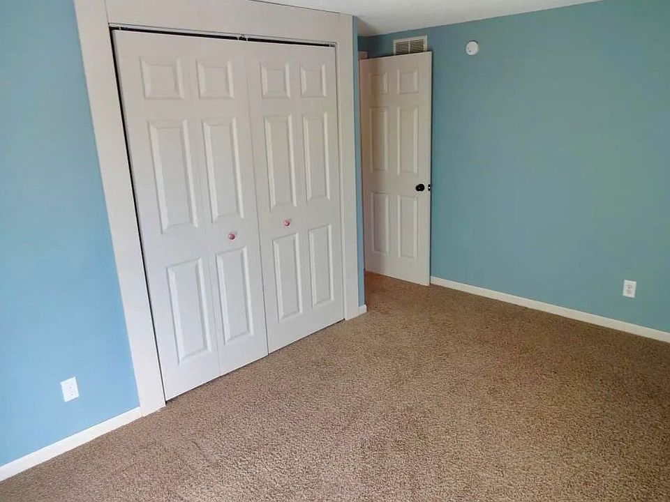 1st image of 105 Bordeaux Ct