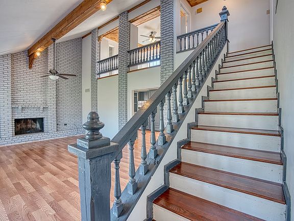 5th image of 6730 Gladys Ave #1