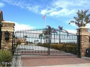 2nd image of 1400 Isabella Dr Unit 102