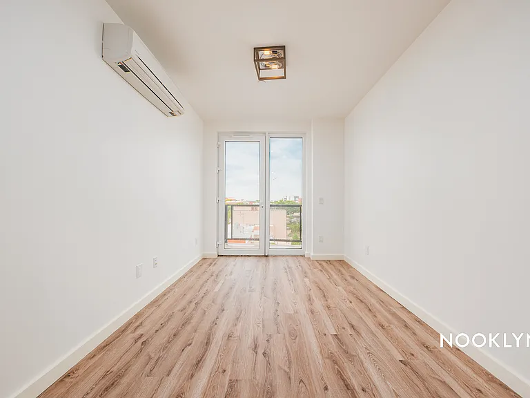 150 Bayard St #4D — Photo 3