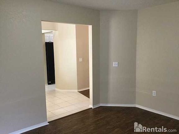 5th image of 4026 Oak Preserve Dr