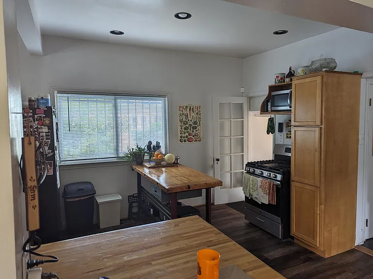 107 Trowbridge St — Photo 11