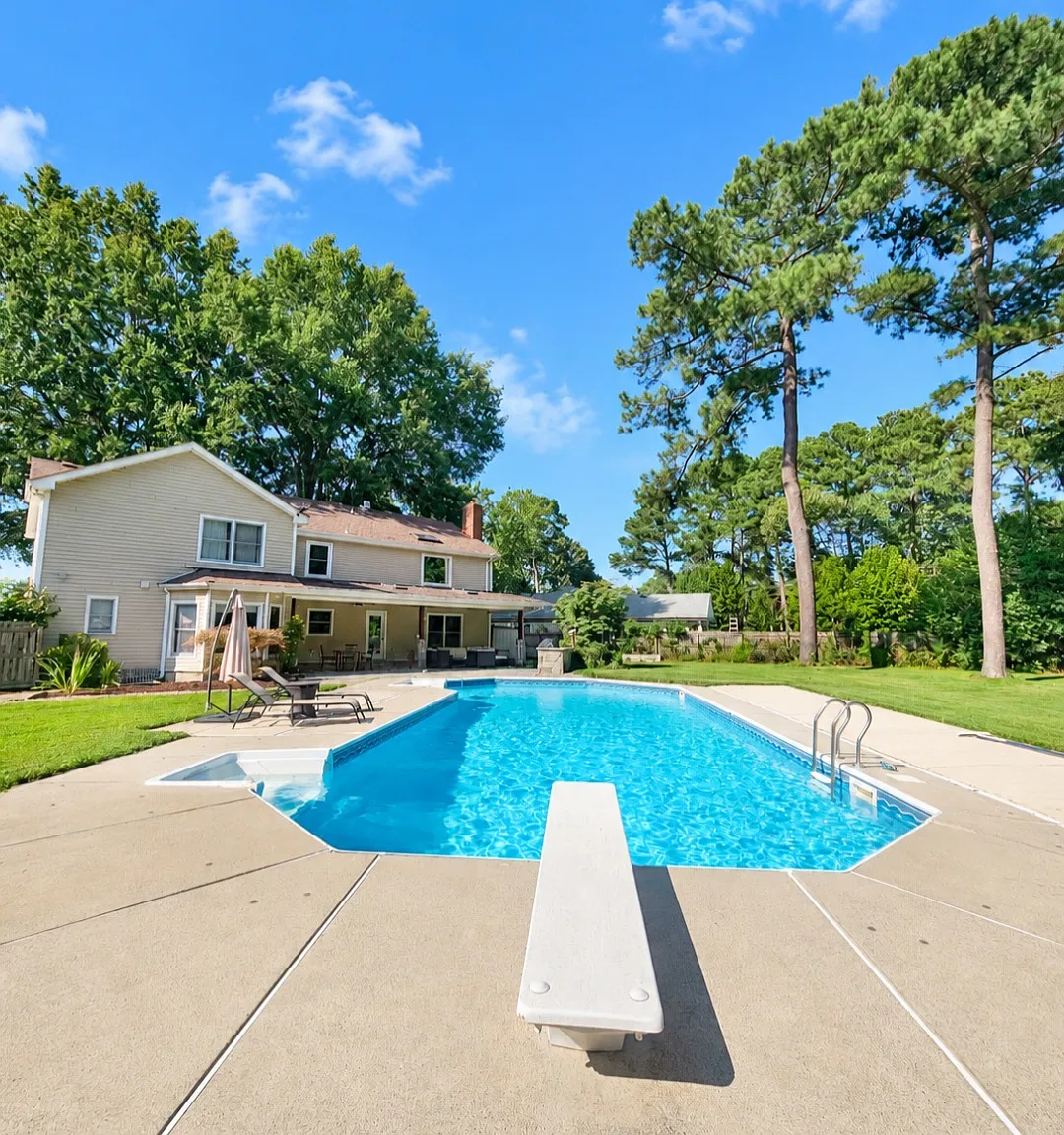 4 bed, 3140 sqft, $4,500 — Photo 1