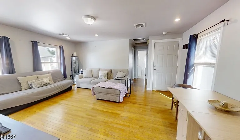 408 Forest St — Photo 15