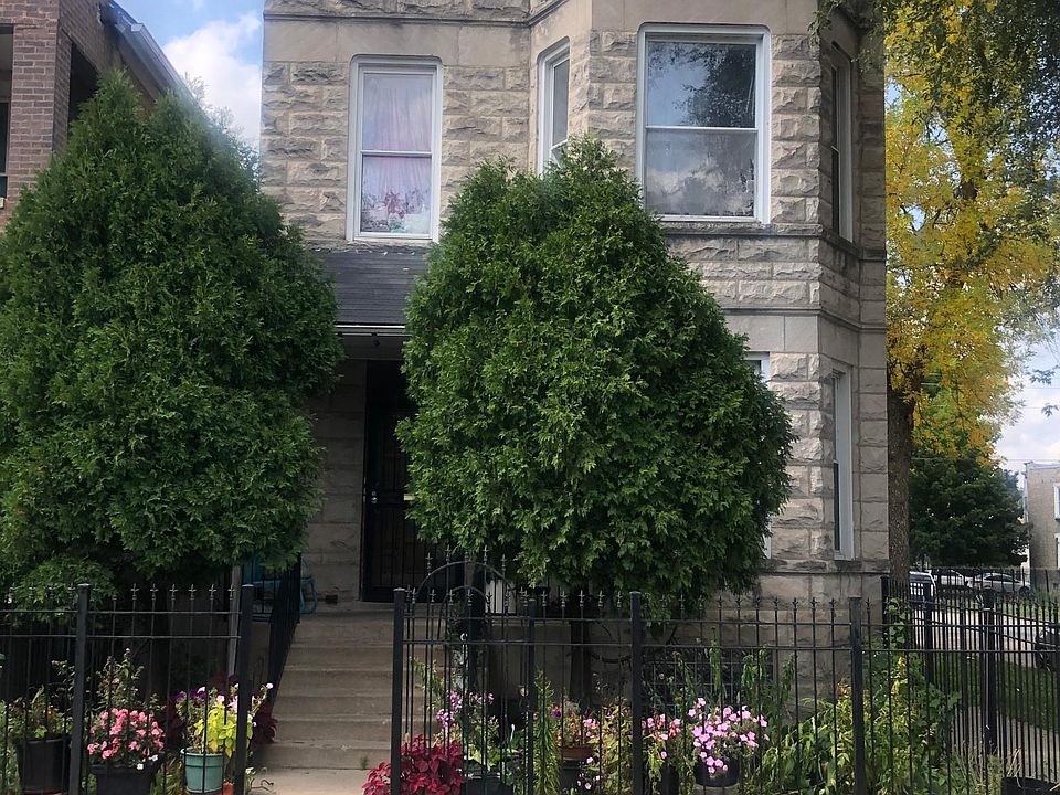 1st image of 856 N Lawndale Ave #2
