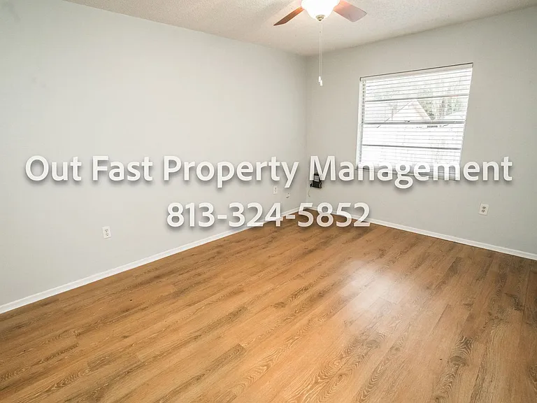 1273 Sylvia Ave — Photo 21