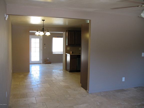 4th image of 852 W Edgewater Dr N