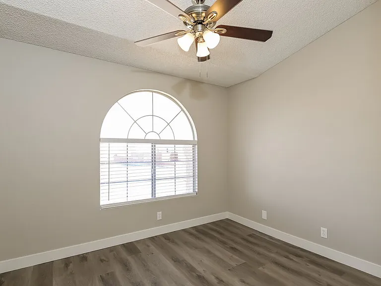 934 Wagon Train Dr — Photo 15