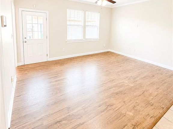 4th image of 752 Washington Ave