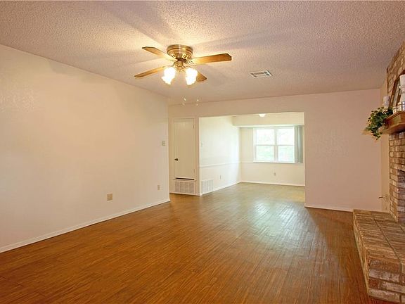 5th image of 1006 Dayton Dr