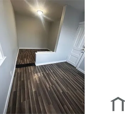 124 Oak St — Photo 1
