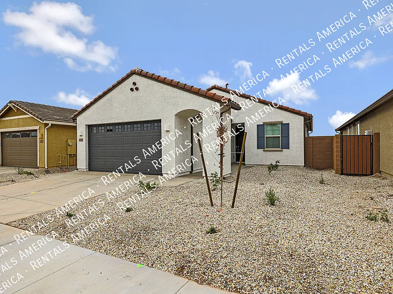 5938 N 90th Dr — Photo 3