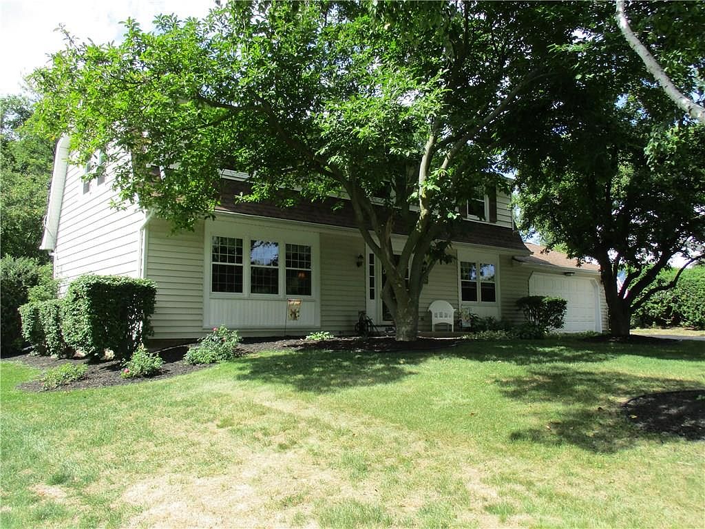 35 Country Corner Ln, Fairport, NY 14450 Zillow