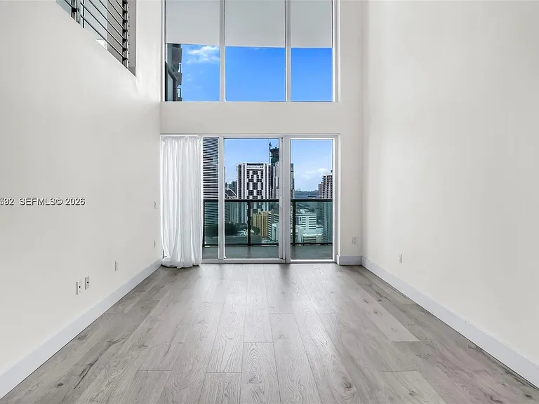 41 SE 5th St #1709 — Photo 3
