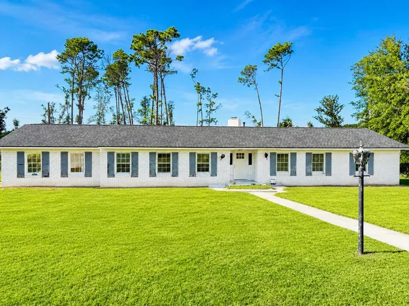 619 Briarwood Rd, Douglas, GA 31533
