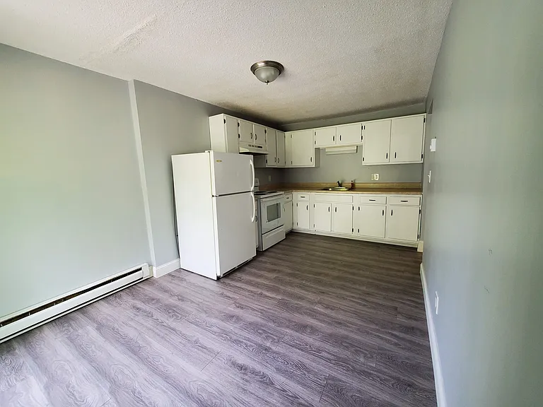 4 Nesmith St #1 — Photo 4