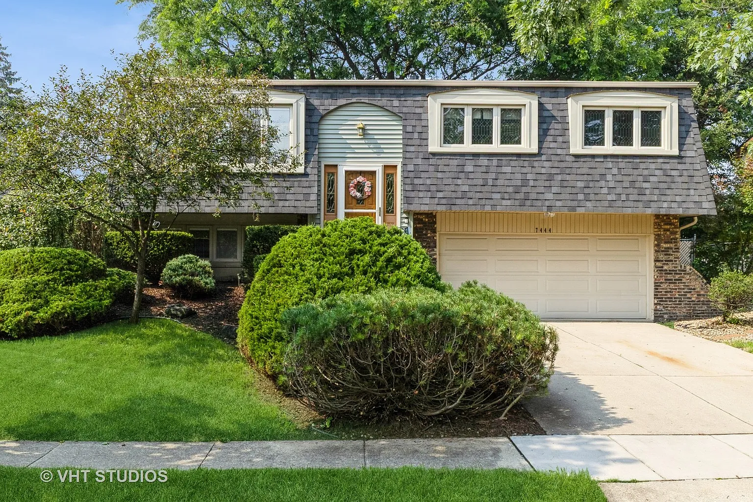 7444 Nottingham Dr photo 1